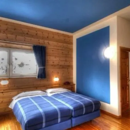 Hotel Meuble Garni Della Contea Bormio