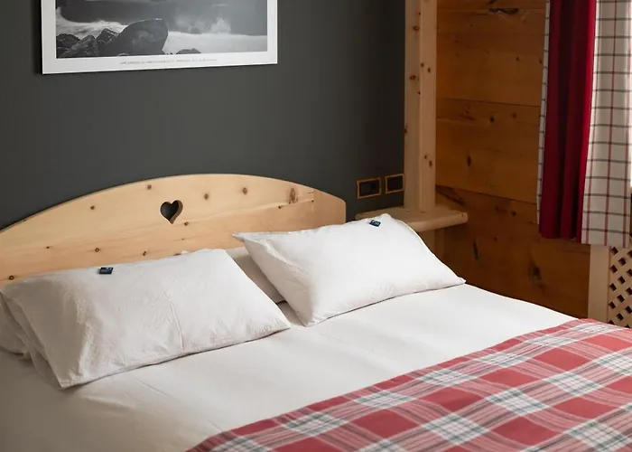 ホテル Meuble Garni Della Contea 3*