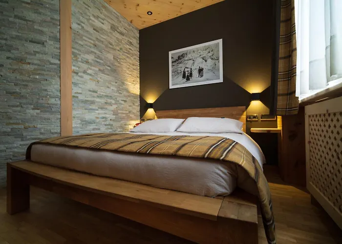 Meuble Garni Della Contea 3* ボルミオ