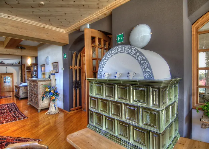 Meuble Garni Della Contea ボルミオ