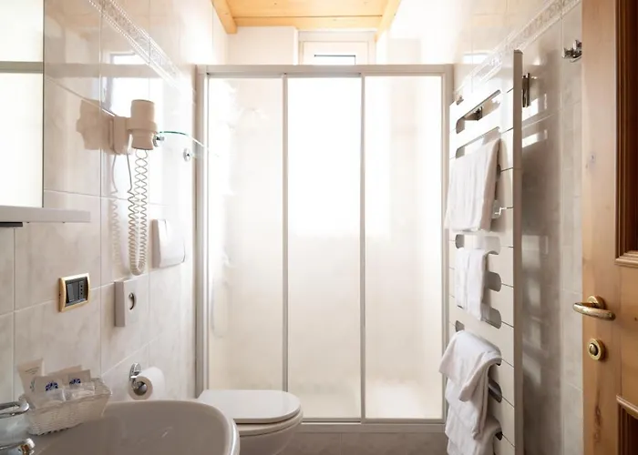 Meuble Garni Della Contea