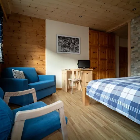 Meuble Garni Della Contea