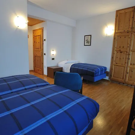 Meuble Garni Della Contea Otel Bormio