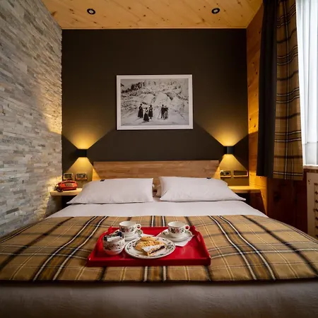 Meuble Garni Della Contea Otel 3*