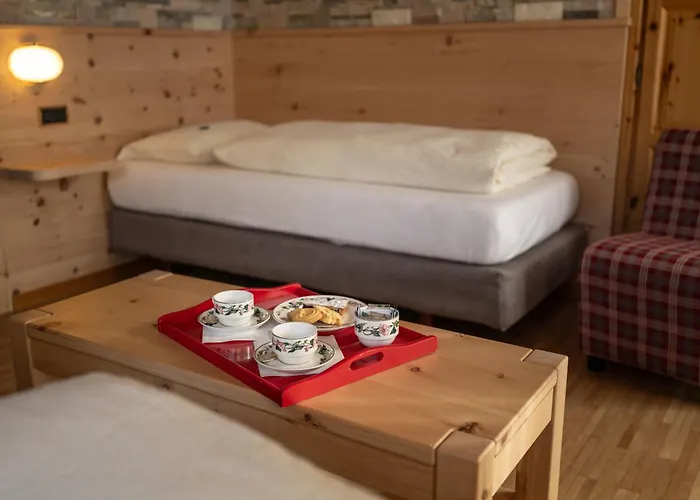 Hotel Meuble Garni Della Contea Bormio