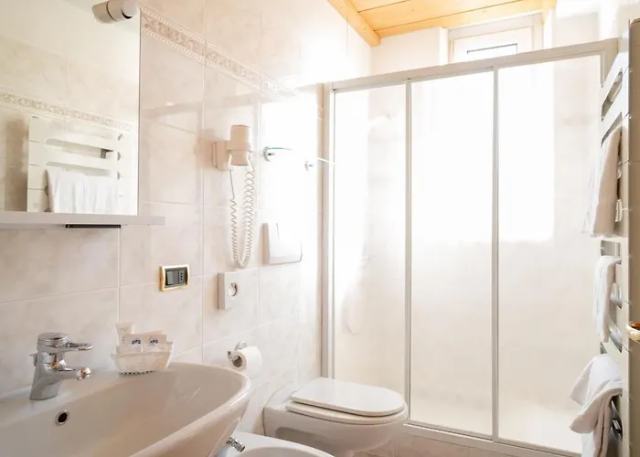 Meuble Garni Della Contea 博尔米奥