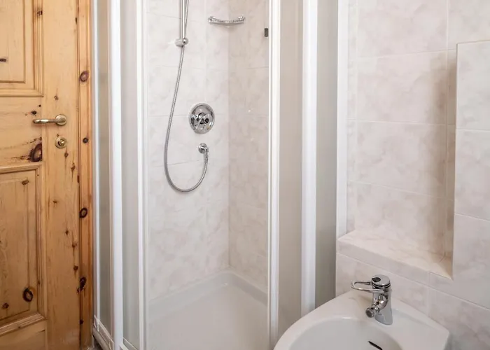 Hotel Meuble Garni Della Contea Bormio