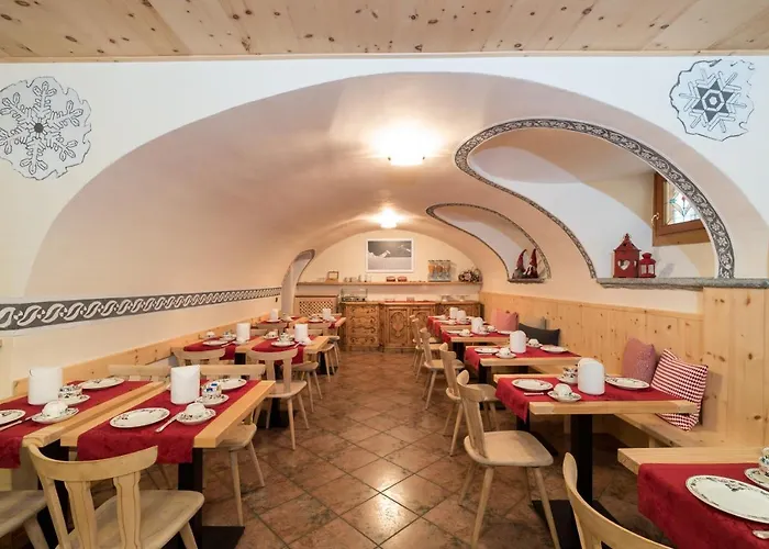 Meuble Garni Della Contea 博尔米奥