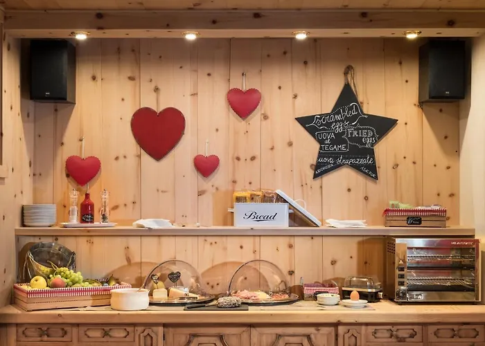 Meuble Garni Della Contea Hotel 3*