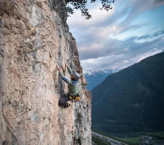 Hotel Meuble Garni Della Contea Bormio