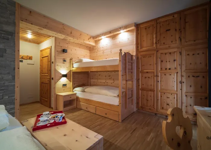 Hotel Meuble Garni Della Contea