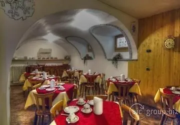 Meuble Garni Della Contea 호텔 3*